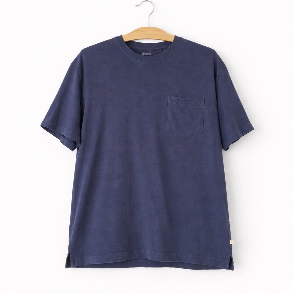 VINTAGE | Solitude Navy Blue Pocket Tee Shirt - Men's Medium